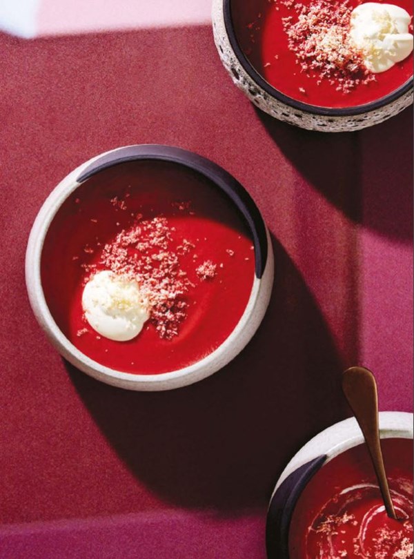 Beet cauliflower soup