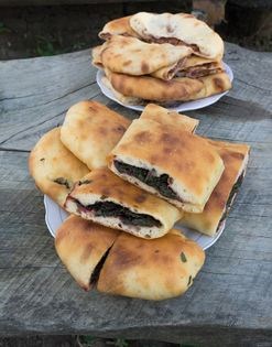 Beet-green bread (Mkhlovani)