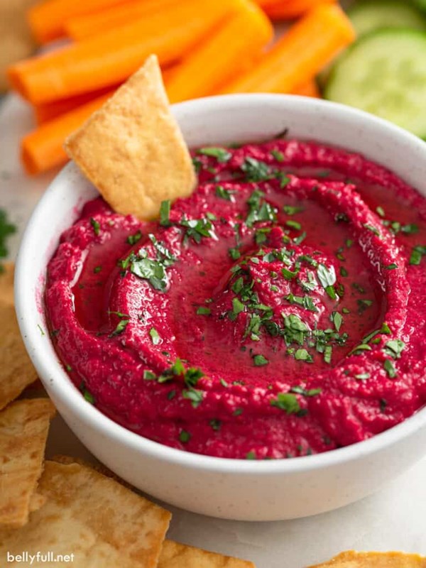 Beet hummus