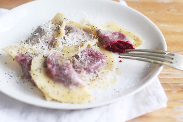 Beet ravioli with poppy seeds (Casunziei all'ampezzana)