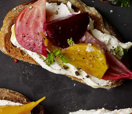 Beet tartines