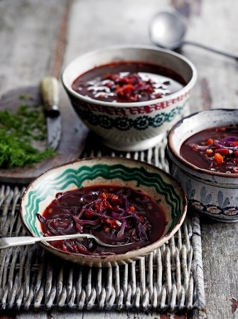 Beetroot & tomato borscht