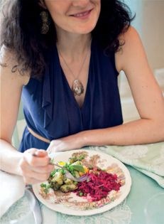 Beetroot apple coriander salad