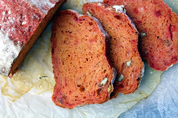 Beetroot, cheddar and pecan bread