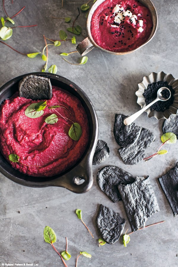 Beetroot hummus