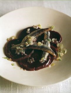 Beetroot salad with anchovies