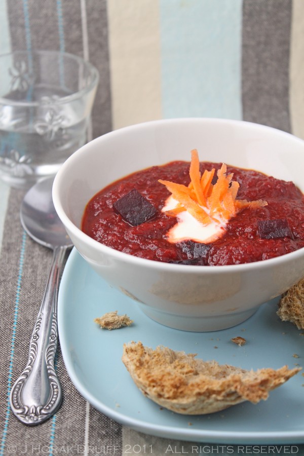 Beetroot soup (Borscht) 