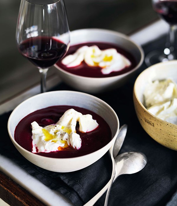 Beetroot soup with burrata