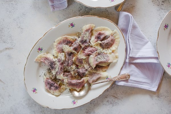 Beetroot-stuffed ravioli with poppy seeds (Casunziei all’ampezzana)