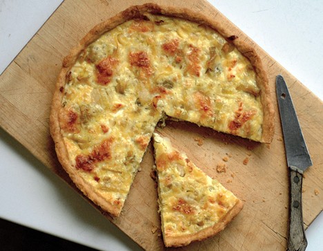 Belgian leek tart with aged goat cheese (Flamiche aux poireaux)