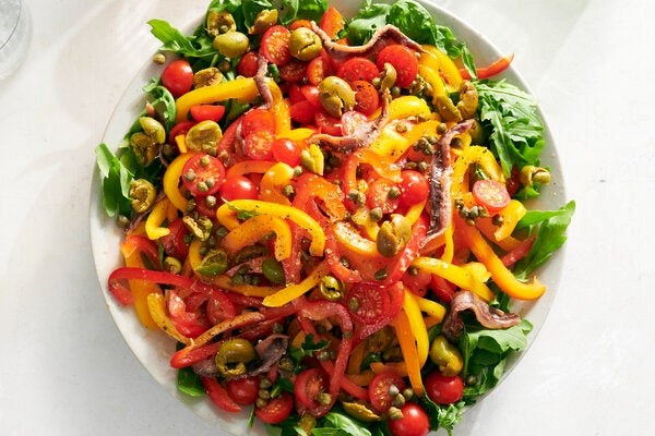 Bell pepper salad with capers and olives