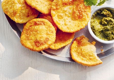 Bengali plain flour puris