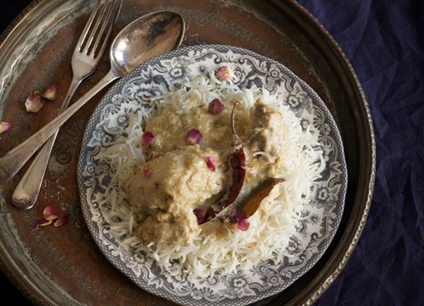 Bengali-style chicken rezala korma with cashew and poppy seeds