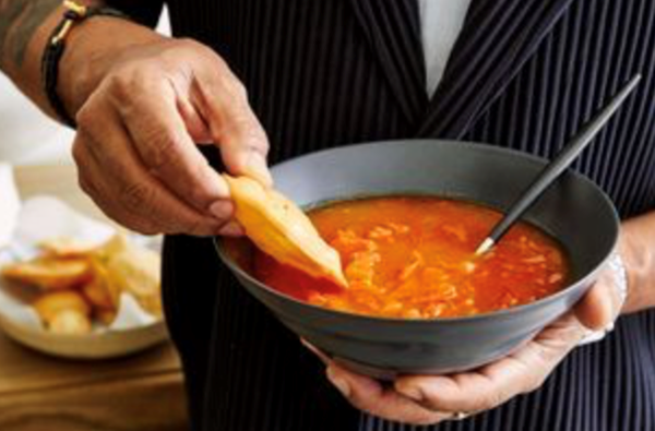 Bengali tomato soup with nimki
