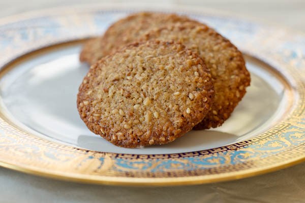 Benne-pecan thins