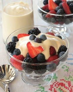Berries Romanoff