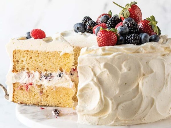 Berry and mascarpone Chantilly layer cake [vanilla simple syrup; mascarpone whipped cream]
