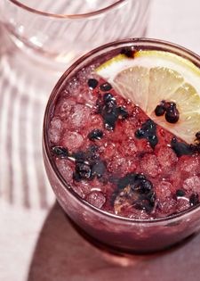 Berry basil smash