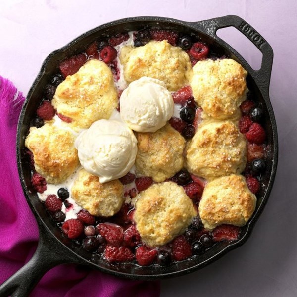 Berry bliss cobbler