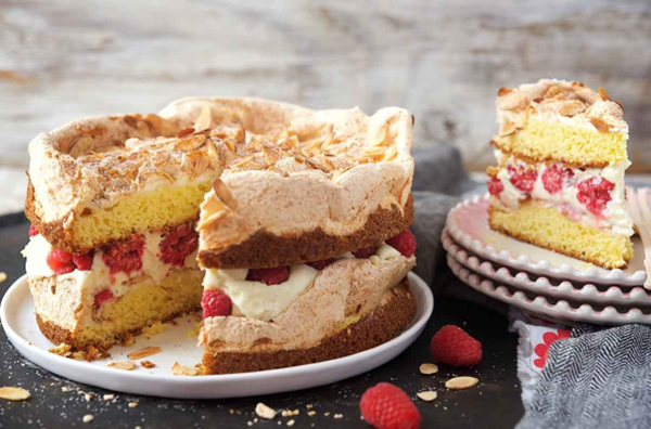 Berry blitz torte