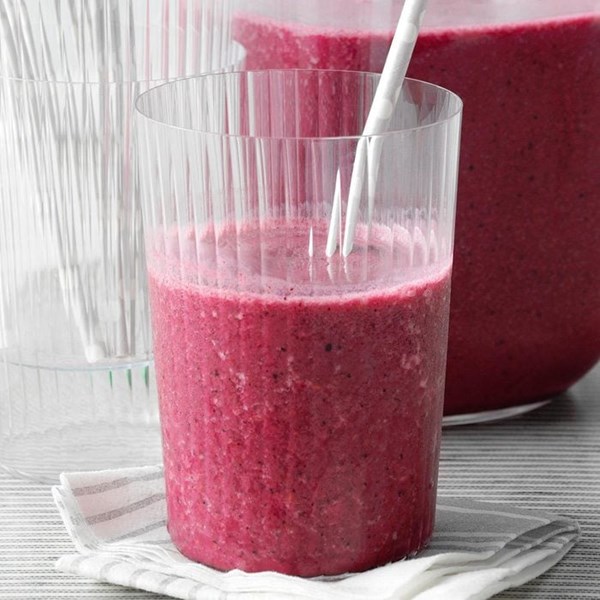Berry breakfast smoothies