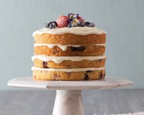Berry buttermilk cake with mascarpone crème fraîche