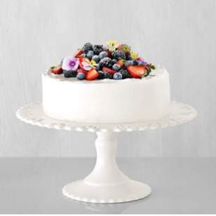 Berry Chantilly cake
