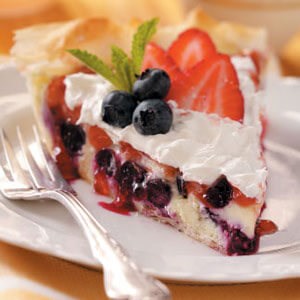 Berry cheesecake pie