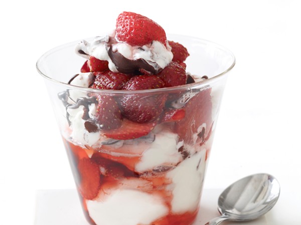 Berry-chocolate fools