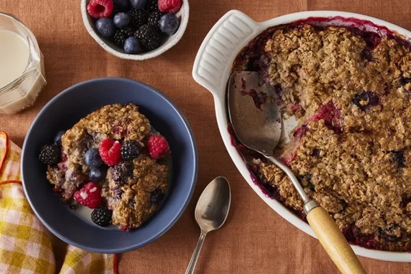 Berry creamy baked oatmeal