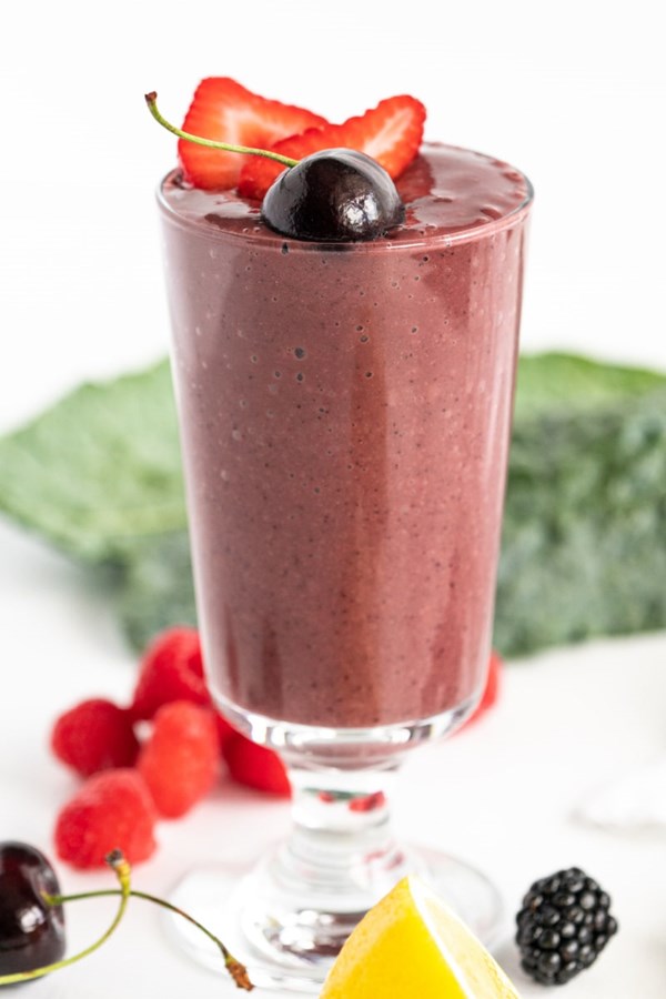 Berry detox smoothie