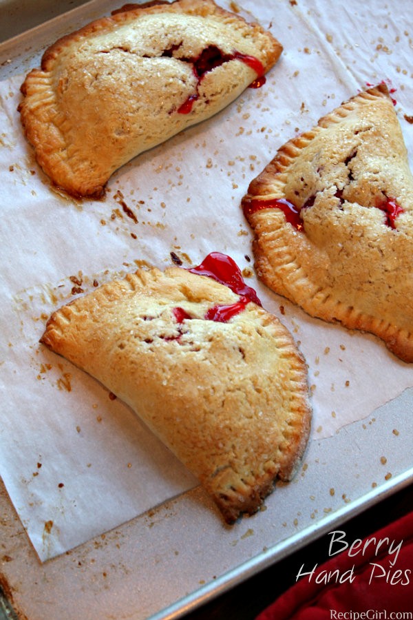 Berry hand pies