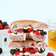 Berry mascarpone bagels