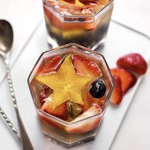 Berry sangria