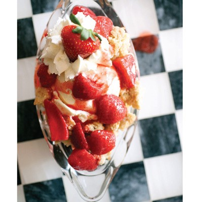 Berry shortcake crumble (aka the mother of all sundaes)