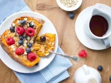 Berry-stuffed breakfast sweet potato 