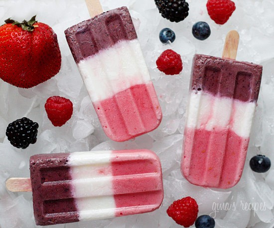 Berry yogurt popsicles