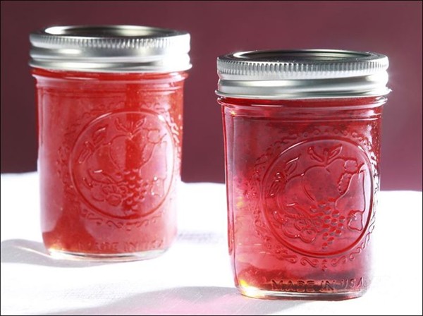 "Best ever" strawberry freezer jam