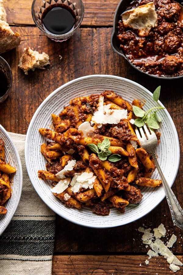 Best super easy penne with a lot of garlic