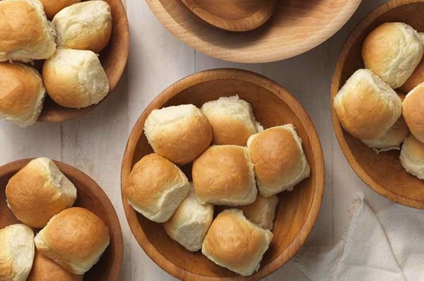 Big batch quick dinner rolls