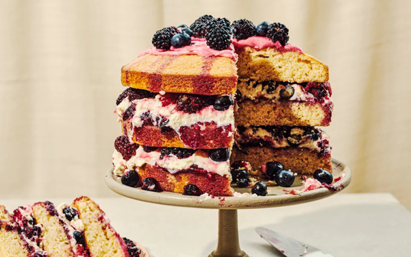 Big blowsy berry cake