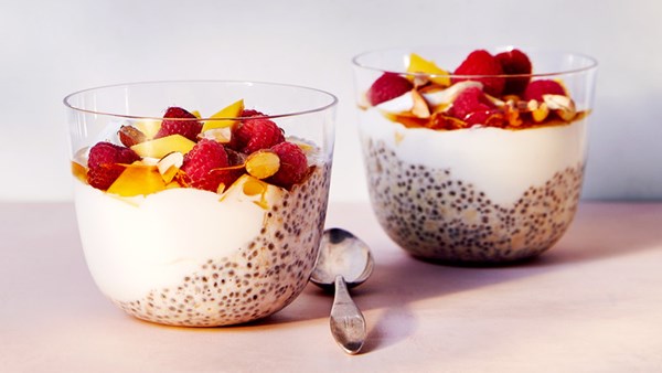 Bircher chia parfait