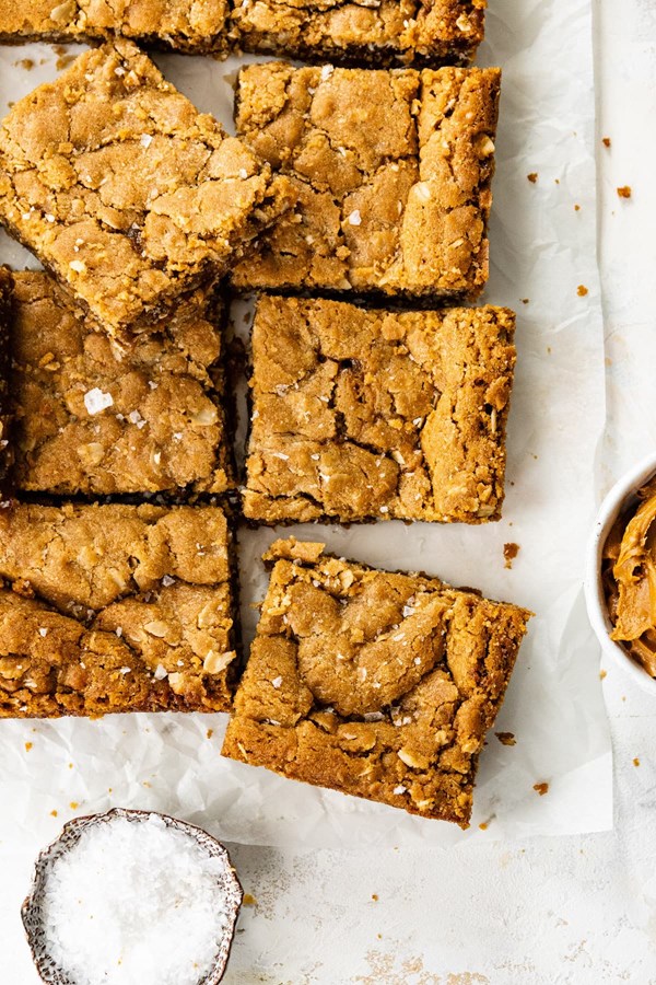 Biscoff caramel cookie bars