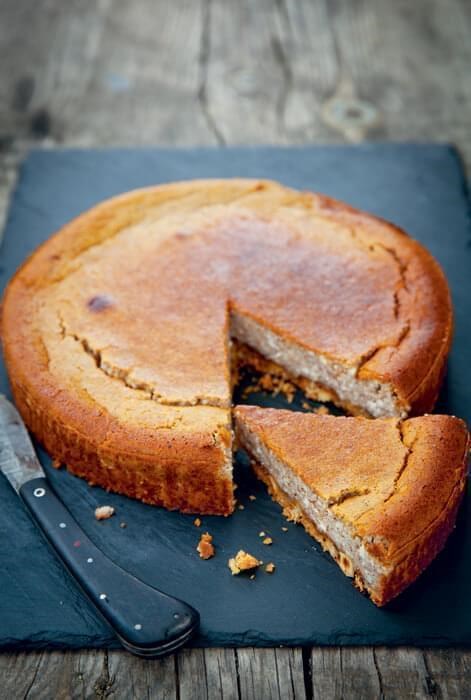 Biscottu brocciollu with hazelnut flour