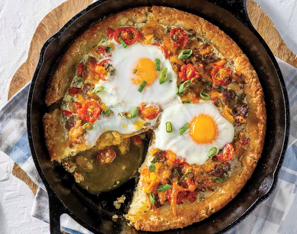Biscuit bottom breakfast pizza