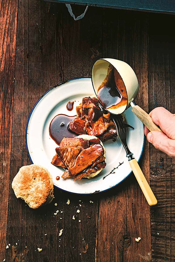 Biscuits with red eye gravy