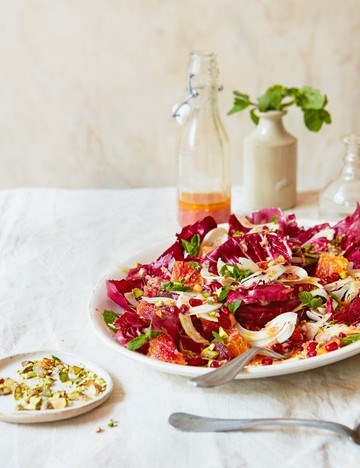 Bitter leaf, fennel and blood orange salad