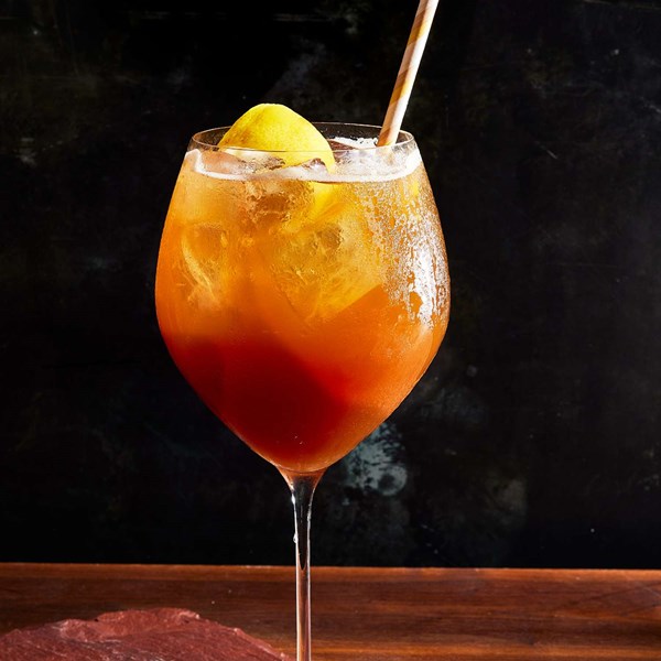 Bitter lemon spritz