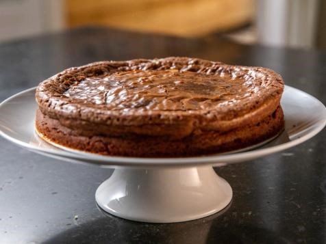 Bittersweet chocolate cake