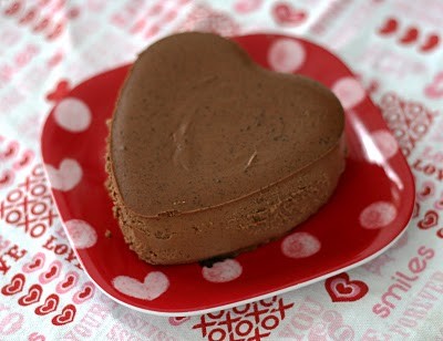 Bittersweet chocolate cheesecake with a speculoos crust